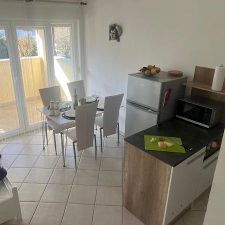 Apartmans Sun & Moon Zambratija  Dış mekan fotoğraf