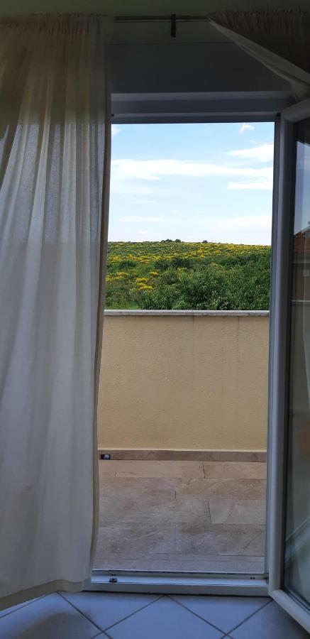 Apartmans Sun & Moon Zambratija  Dış mekan fotoğraf