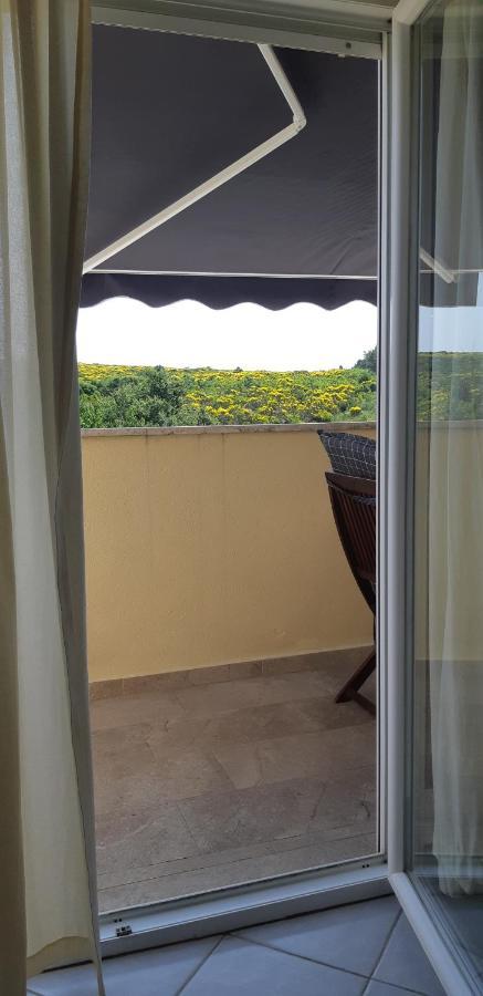 Apartmans Sun & Moon Zambratija  Dış mekan fotoğraf