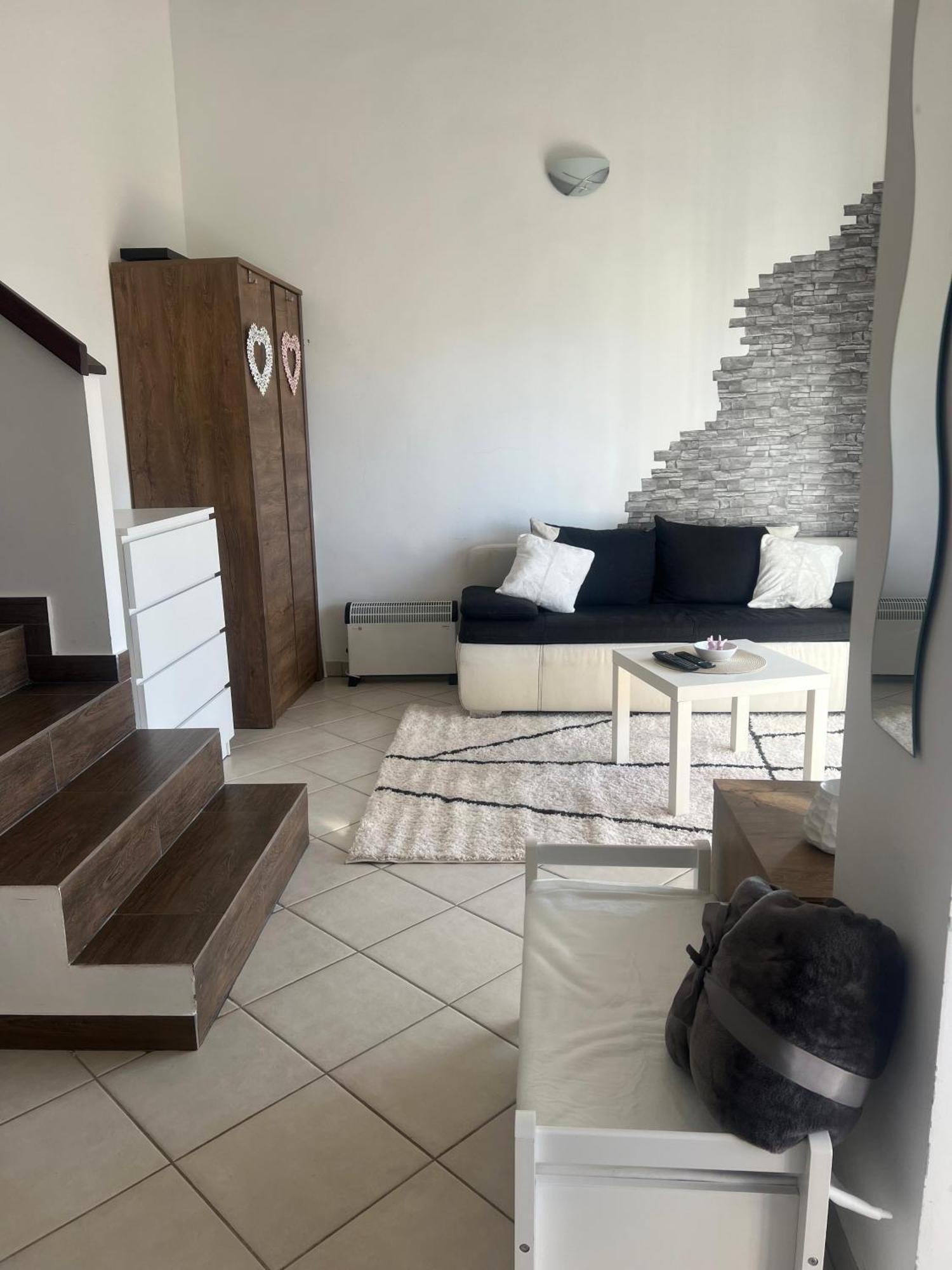 Apartmans Sun & Moon Zambratija  Dış mekan fotoğraf