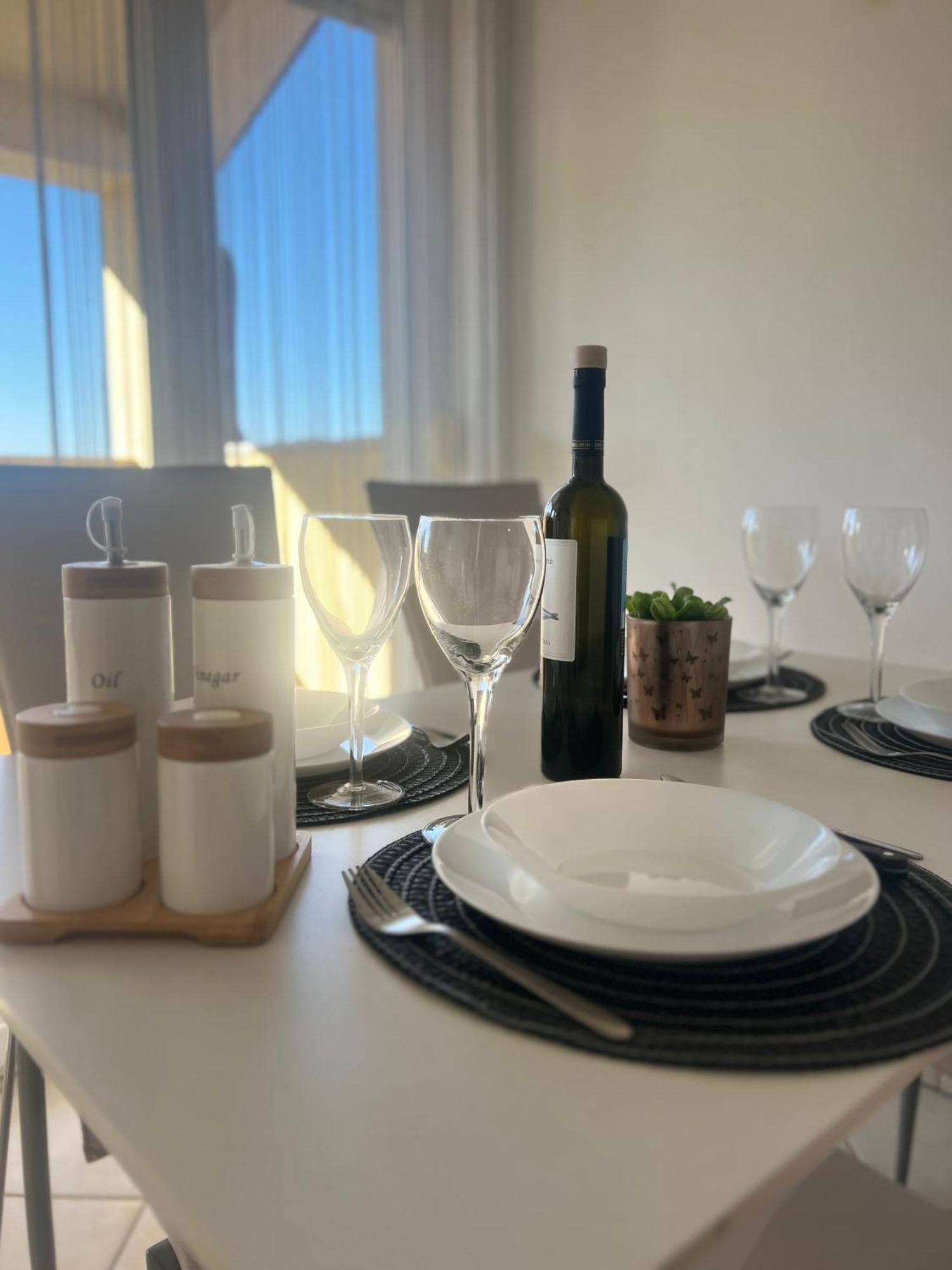 Apartmans Sun & Moon Zambratija  Dış mekan fotoğraf