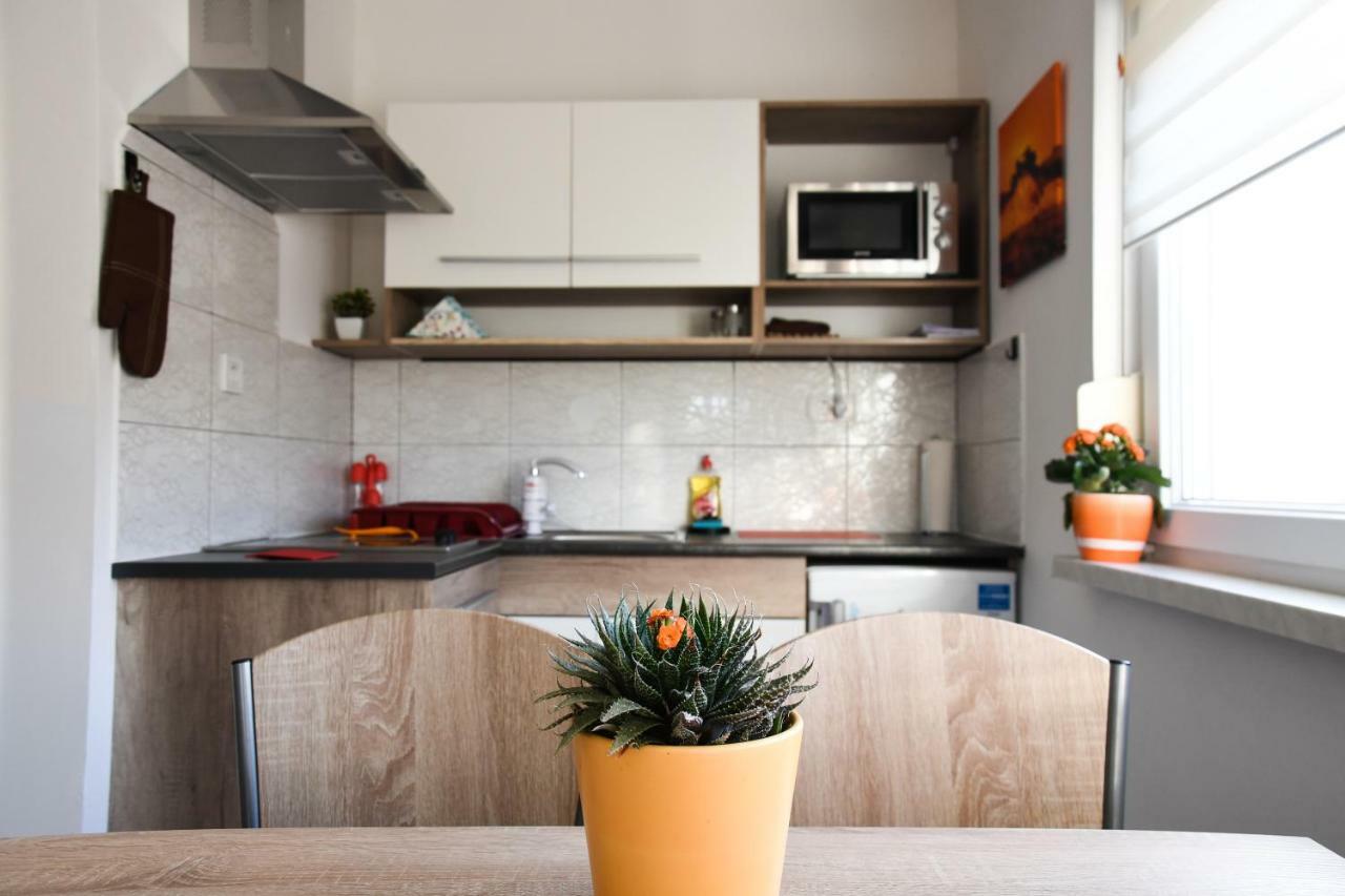 Apartmans Sun & Moon Zambratija  Dış mekan fotoğraf
